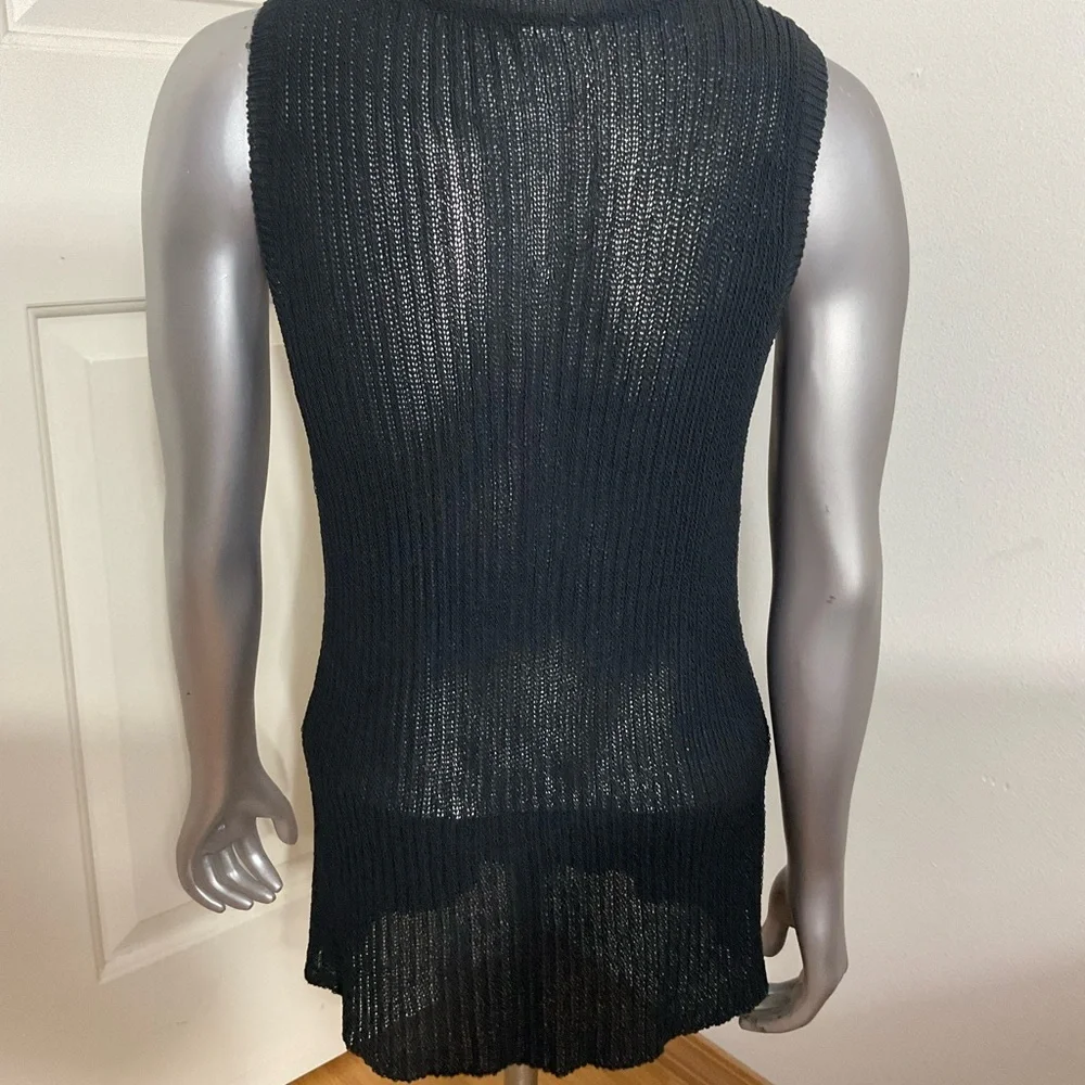 Wynne Layers Women Size Medium Black Sleeveless Mesh Knit Sweater Vest - Picture 2 of 8